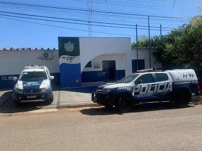Imagem da notícia Desentendimento pós-separação termina com mulher arremessando pedras contra casa de homem em Camapuã